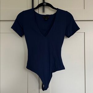 House of Harlow 1960 Navy V-Neck Short Sleeve Bodysuit